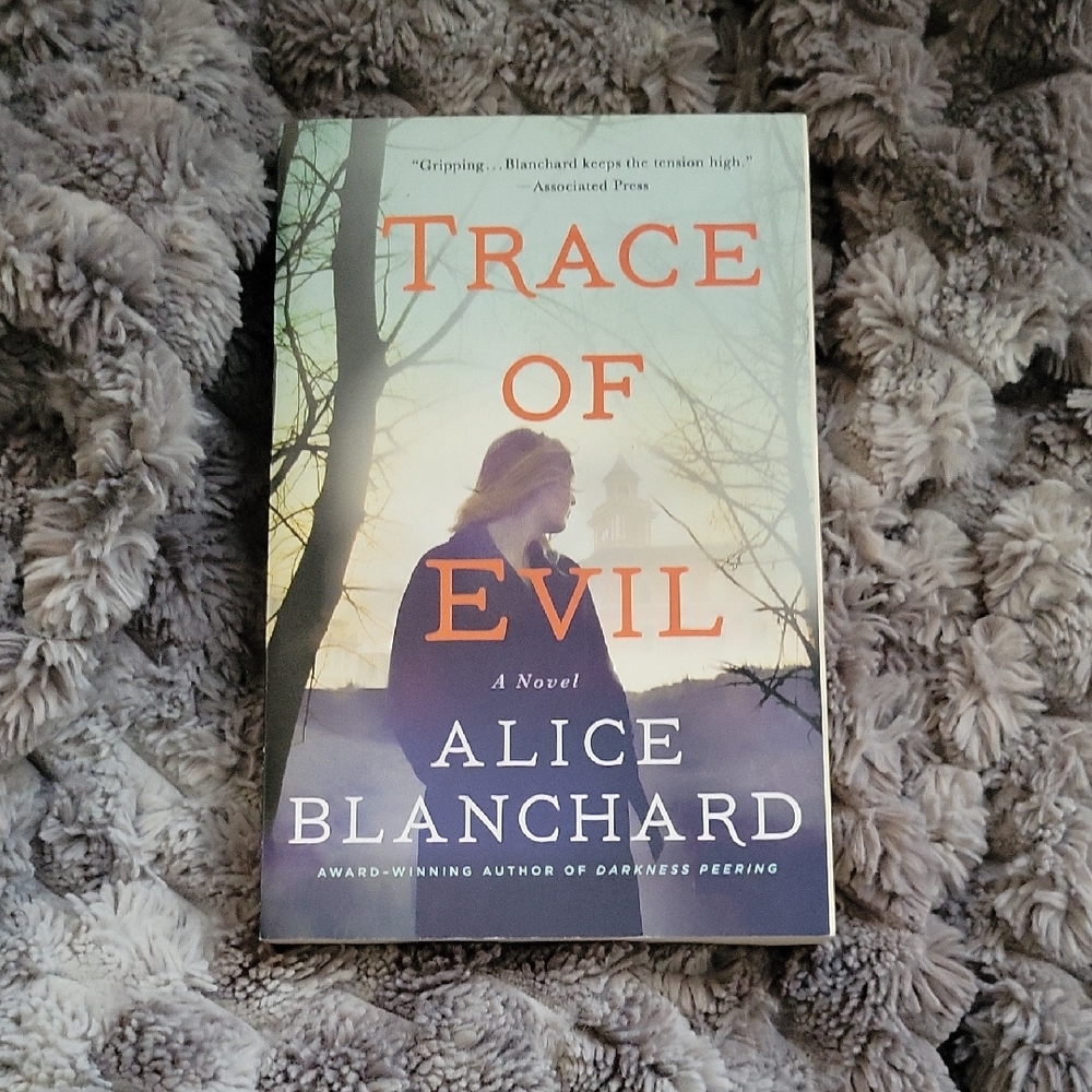 🌼B2G1🌼 Trace of Evil by Alice Blanchard